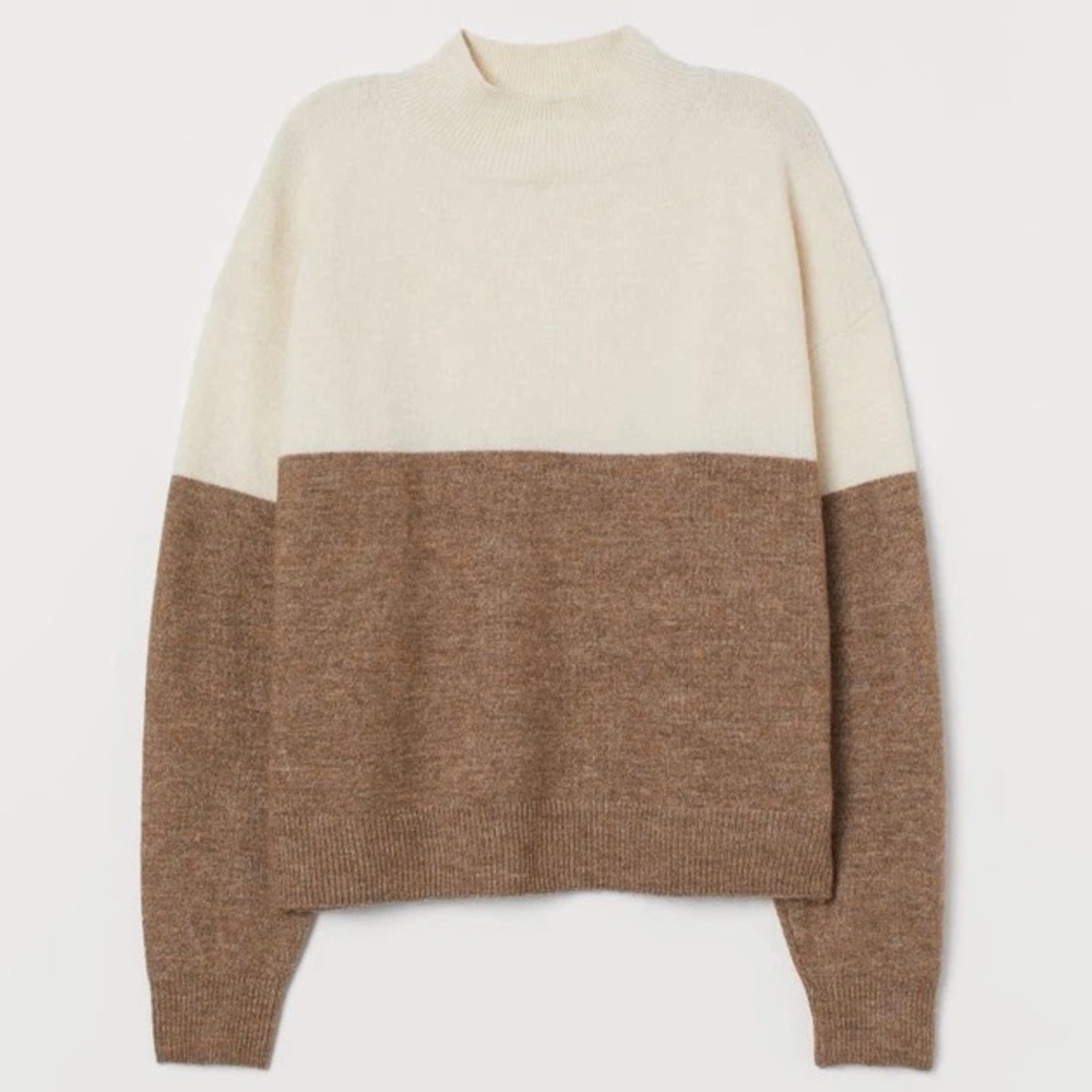 H&M Oversized two tone ivory off white & tan brown knit sweater